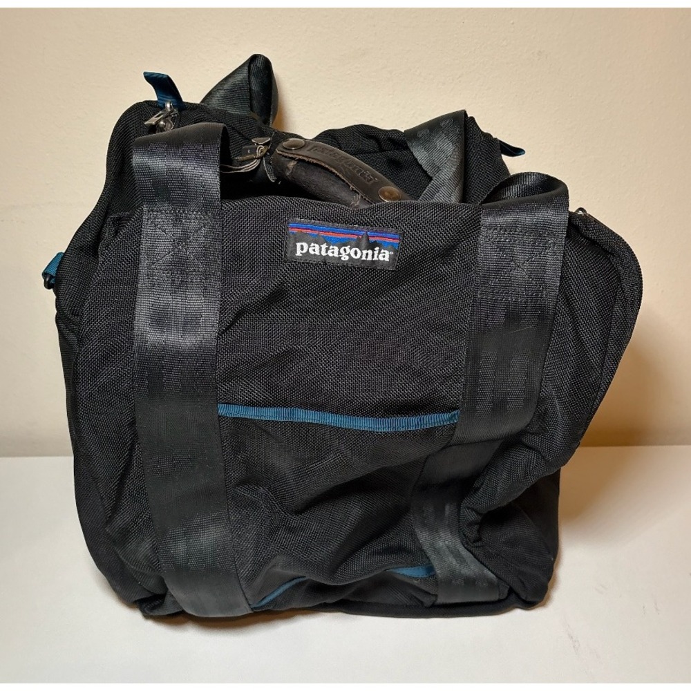 Patagonia Vintage Small Gear Leather Handle Bag | Black